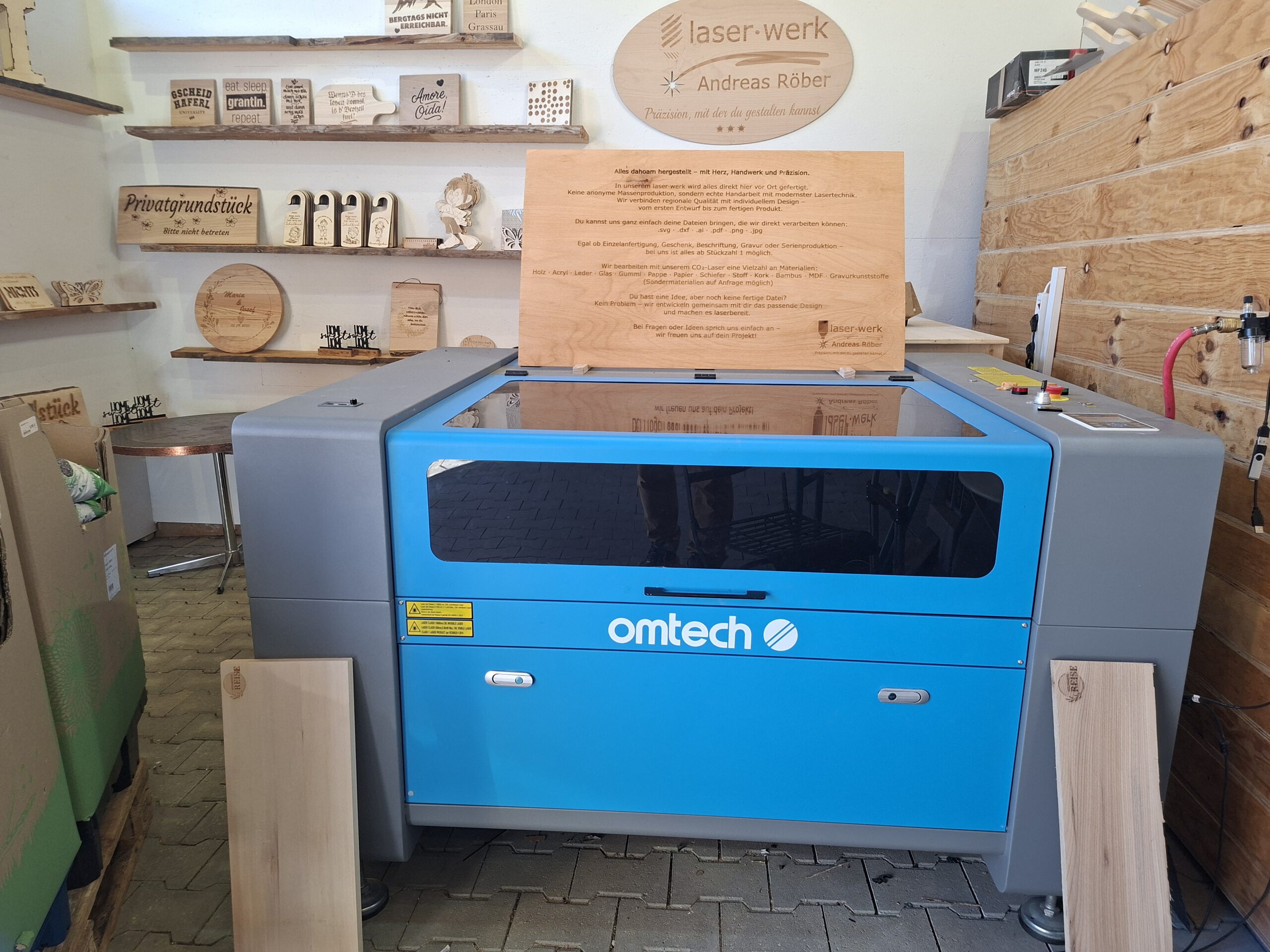 lasergravur holzschild grassau